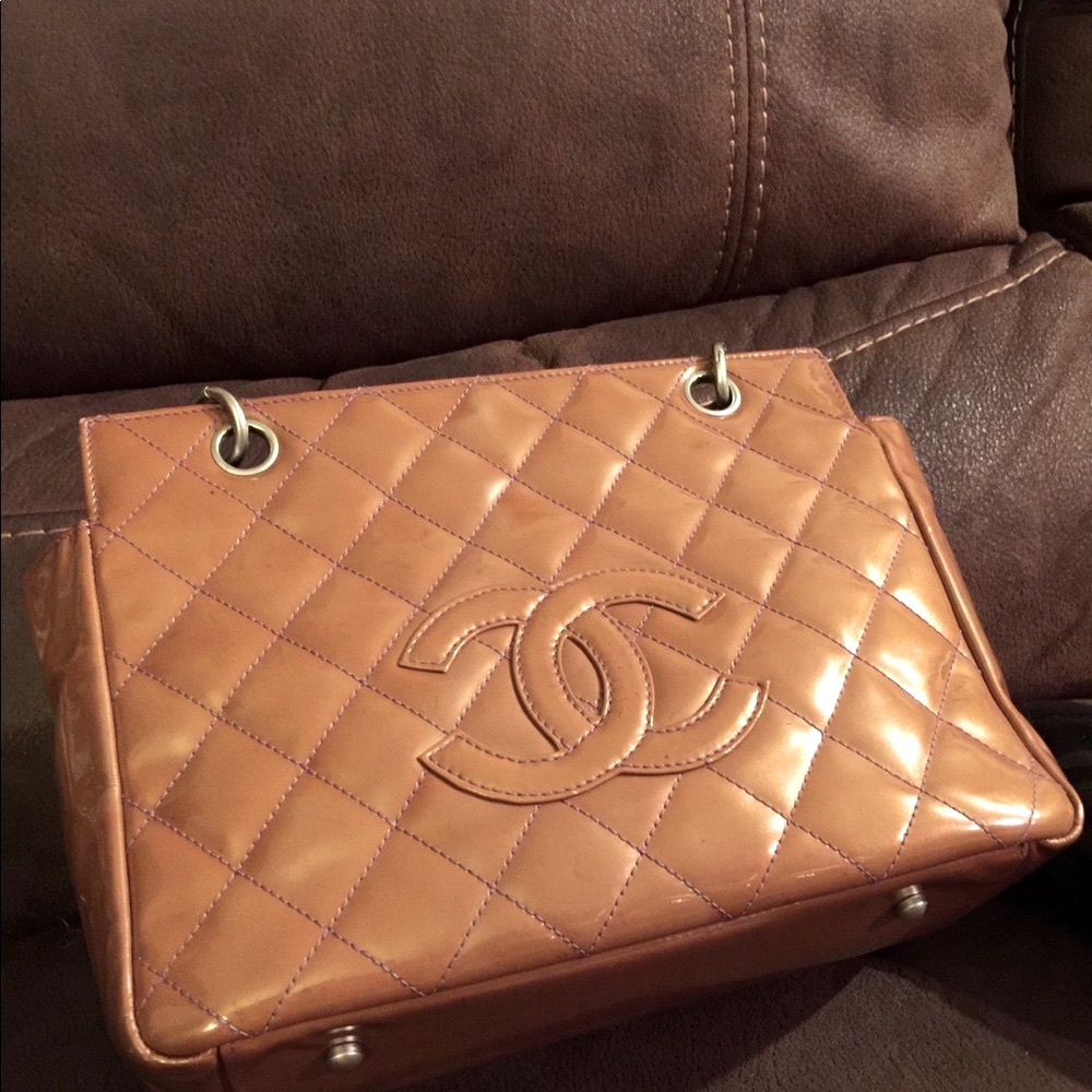 🌹💯authentic CHANEL timeless petite shopping tote - Picture 2 of 10